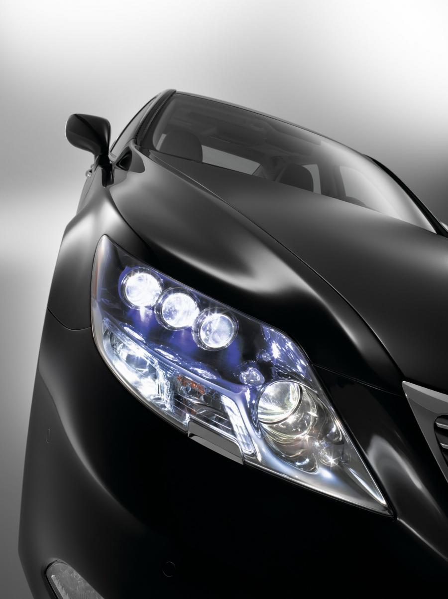  Lexus LS600h L 2007 года  (фото 80 из 224)
